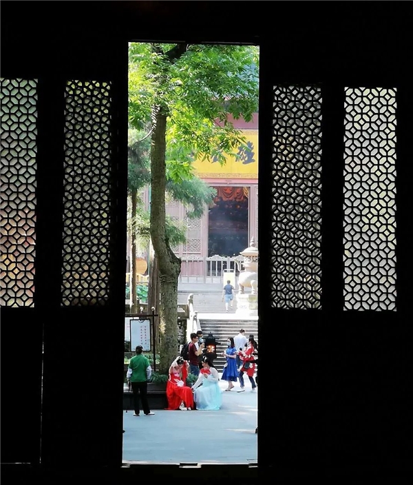 image010.jpg image010.jpg